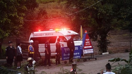 غواصان در تایلند چهار نوجوان گرفتار در غار را نجات دادند
