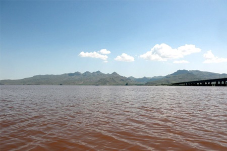 احداث دریاچه مصنوعی از حقابه دریاچه ارومیه متوقف شد