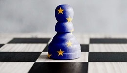  اروپا در حال ارزیابی ایده ساخت نوعی سوئیفت برای حفظ برجام