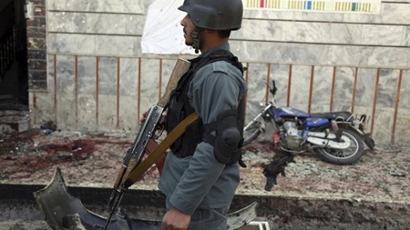  حمله به مسجد شیعیان در افغانستان ۲۵ کشته برجای گذاشت