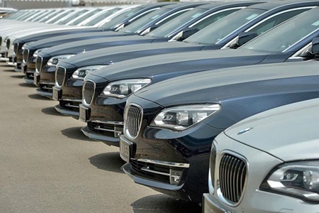نمایندگی فروش خودروهای خارجی در آستانه تعطیلی