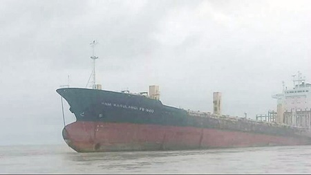معمای کشتی باربری سرگردان خالی از خدمه در ساحل میانمار