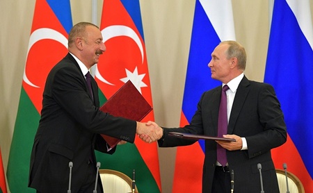  روسیه و جمهوری آذربایجان ۱۰ سند همکاری امضا کردند