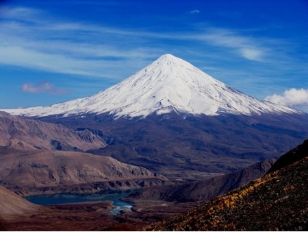 ورود به قله دماوند ممنوع شد