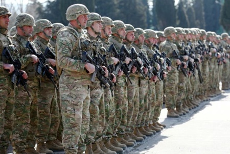 یک گردان تازه نفس از نیروهای گرجستان راهی افغانستان شد