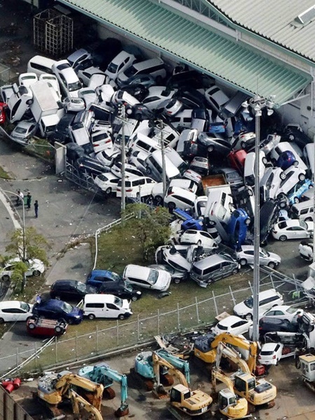 طوفان سهمگین جبی در ژاپن دست‌کم ۱۰ کشته برجای گذاشت