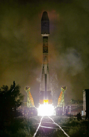 سایوز 2 در حال پرتاب از بایکونور