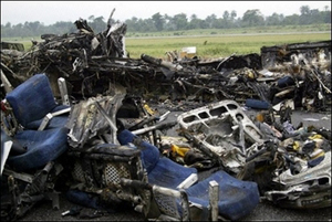 لاشه سوخته هواپیما نزدیکک باند فرودگاه ابوجا