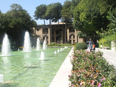 Iranian gardens - bagh-e Hasht behesht