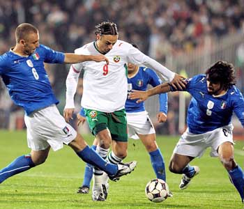 صحنه‌ای از دیدار بلغارستان برابر ایتالیا