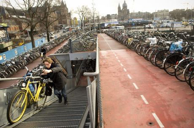 هلند بهشت دوچرخه سواران