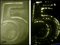 تصویر حاصل از فشردن سکه پنج پنی بر روی لایه حس‌گر به وضوح عدد پنج را نشان می‌دهد