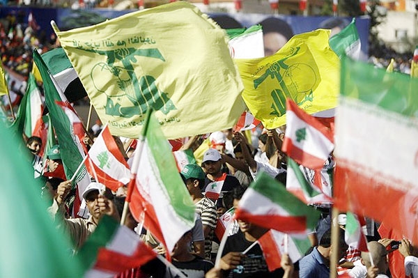 iran lebanon flags