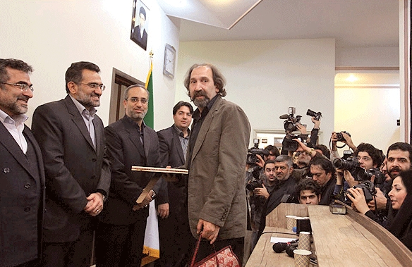 حسینی وزیر ارشاد