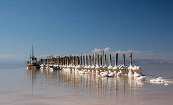 فیلم | زنگ خطر به صدا در آمد | اولین کاهش سطح آب دریاچه ارومیه در سال‌جاری ثبت شد