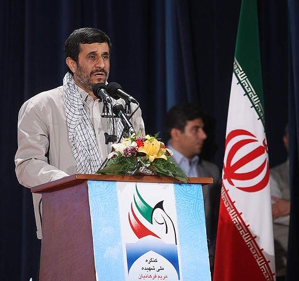 احمدی نژاد درکنگره بزرگداشت شهدای زن