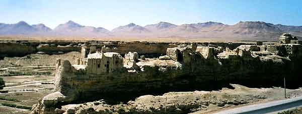 آشنایی با قلعه ایزدخواست - فارس