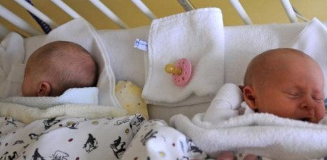 جابجایی دو نوزاد پس از 12 سال فاش شد