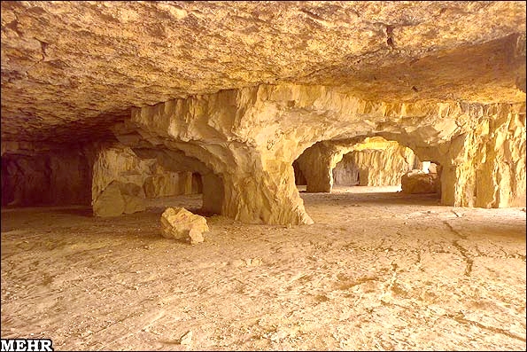آشنایی با غار سنگ‌تراشان - فارس