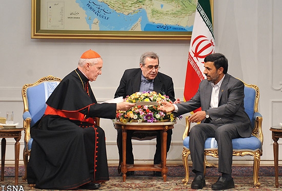متن کامل پاسخ پاپ به نامه احمدی‌نژاد