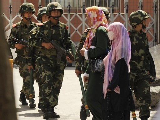 ethnic uigur women