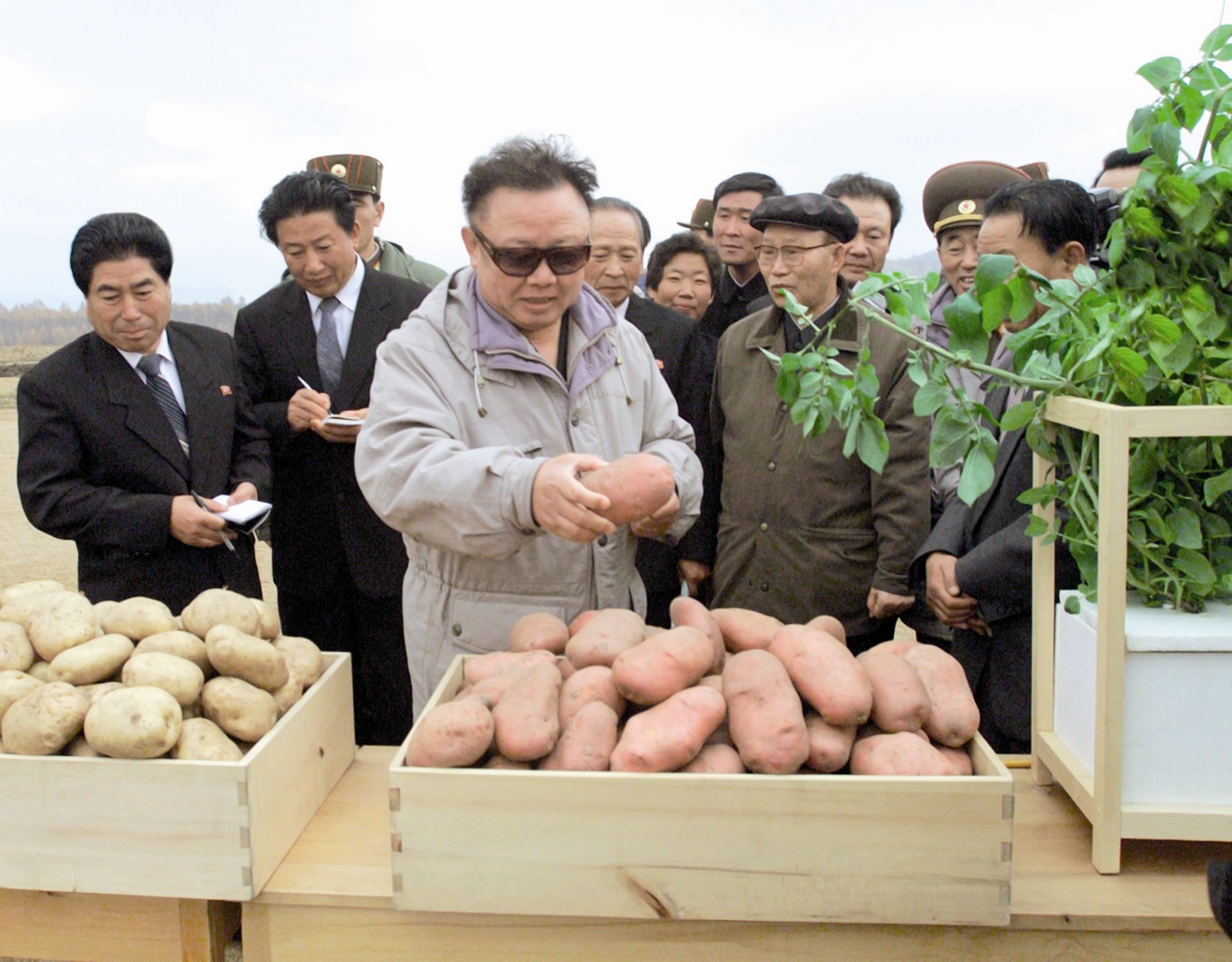 کیم جونگ ایل - رهبر پیشین کره شمالی