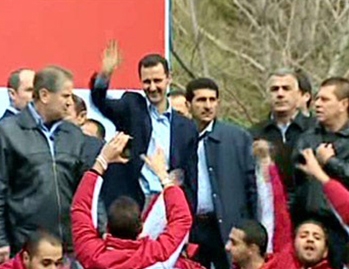 حضور بشار اسد در جمع هزاران تن از مردم سوریه