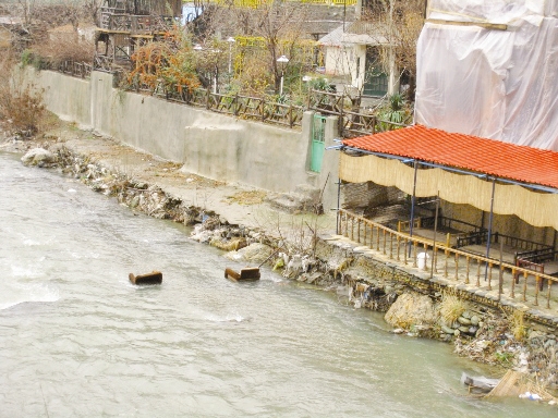 هجوم فاضلاب‌ها به رودخانه جاجرود 