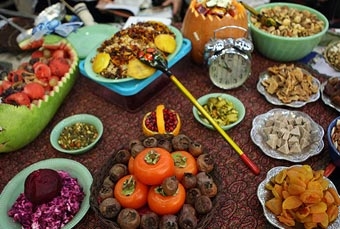 آداب و رسوم مردم استان کردستان در شب یلدا