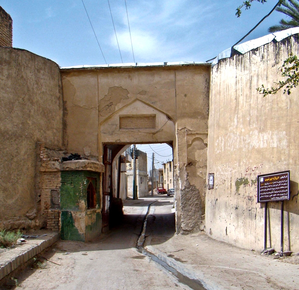 آشنایی با دروازه پیر شبیب - فارس