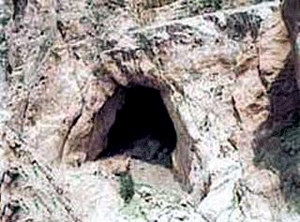 غار طلسم ایوان - ایلام