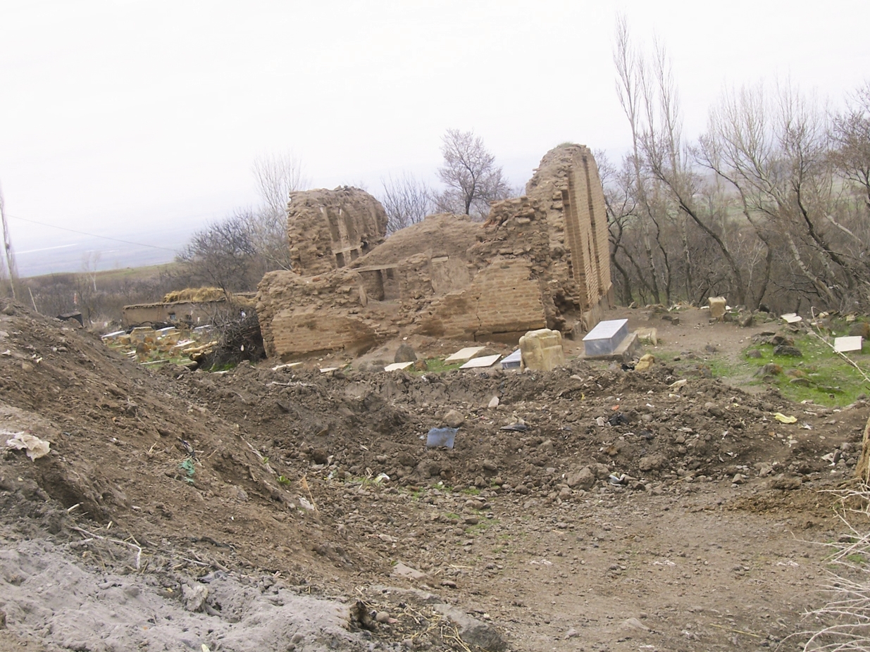 تخریب زیارتگاه - اردبیل