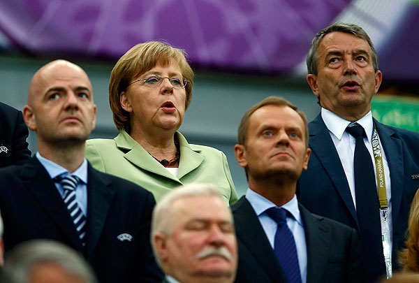 نقطه پایان بر جدال منطقه یورو: آلمان (4) - یونان (2)
