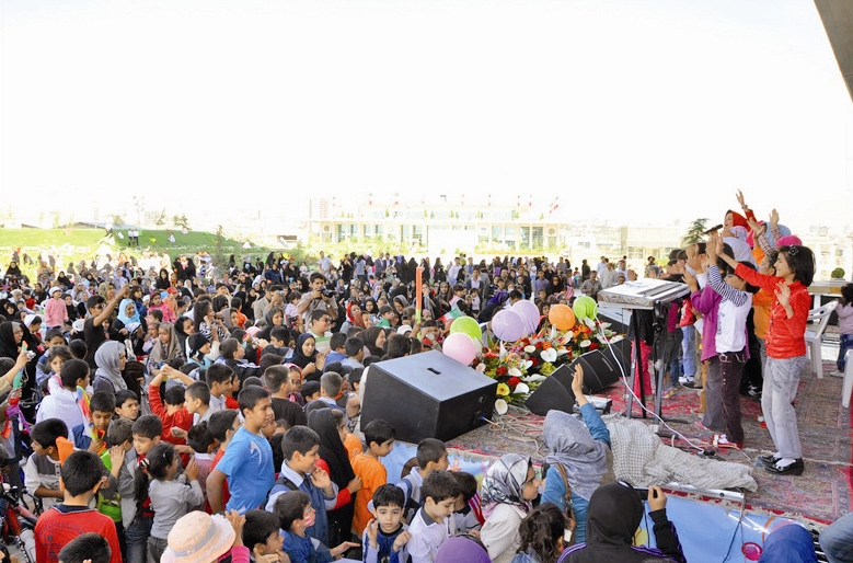 برج میلاد - جشنواره تابستانی