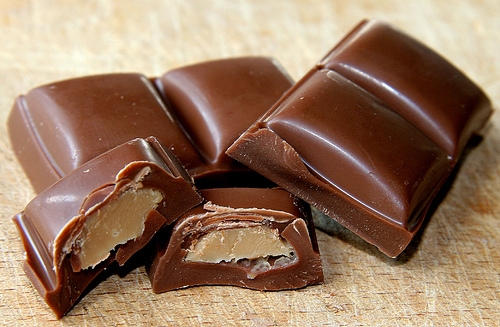 5 دلیل برای خوردن شکلات بیشتر