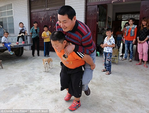 قدرت عجیب پسربچه‌ای هفت‌ساله در چین