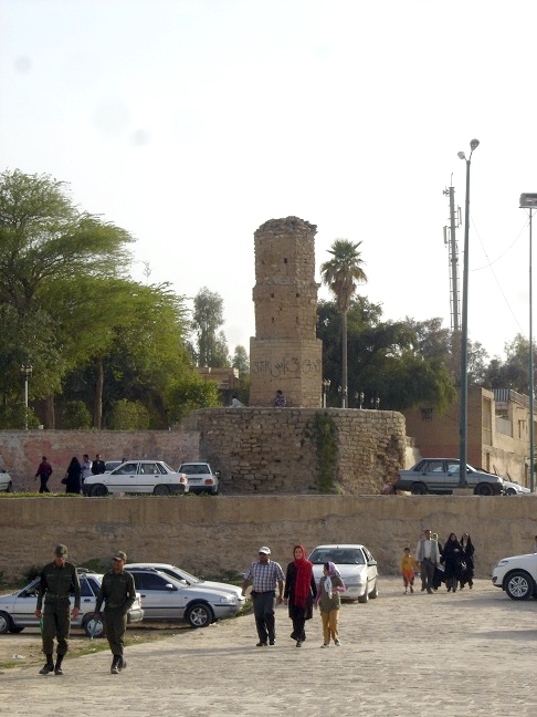 آشنایی با برج کلاه‌فرنگی شوشتر - خوزستان