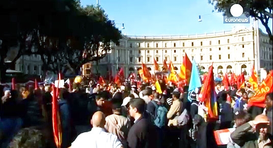 تظاهرات هزاران ایتالیایی در اعتراض به برنامه ریاضت اقتصادی دولت