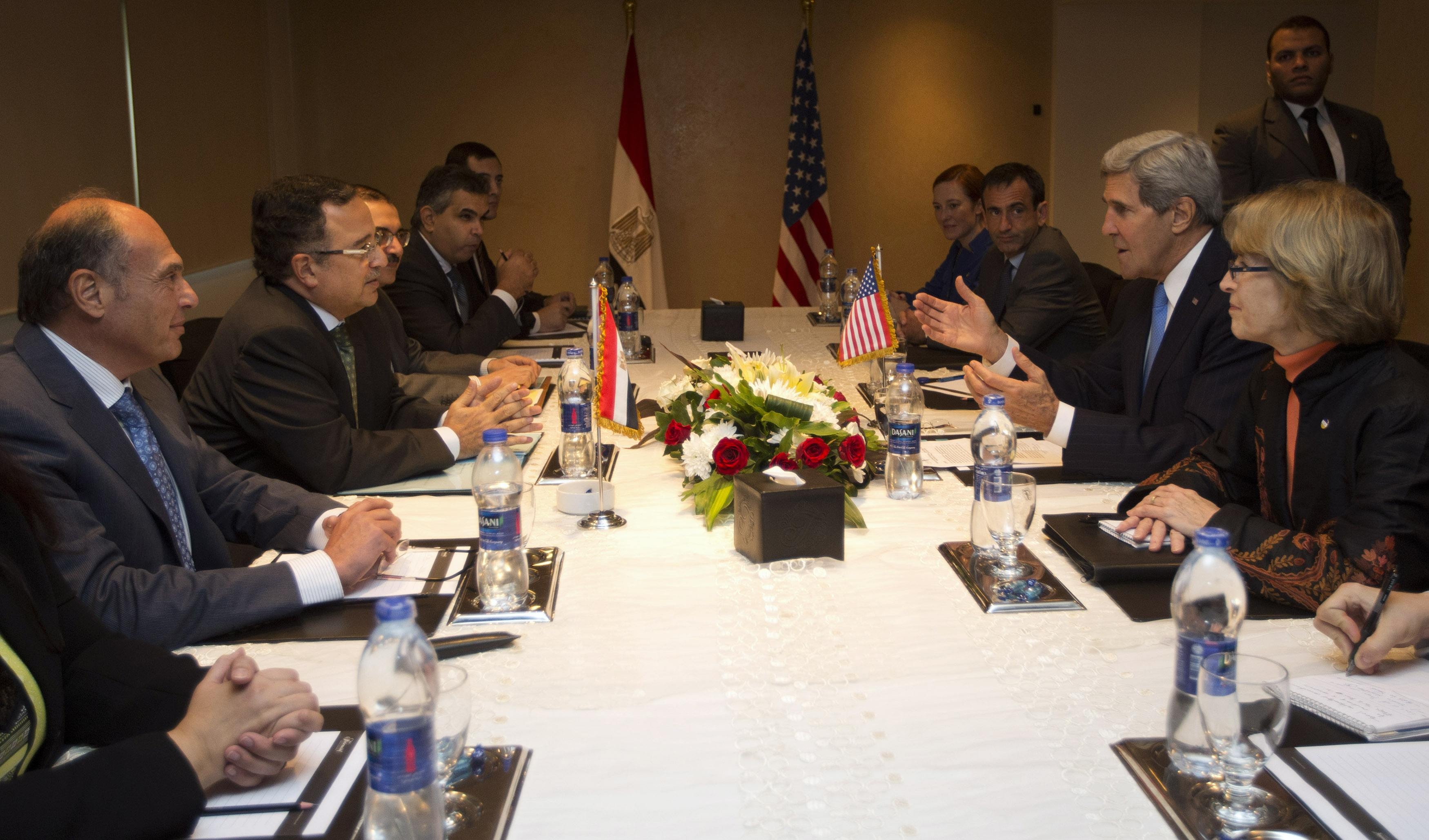 تاکید وزرای خارجه مصر و آمریکا بر پایان تنش‌ها در روابط دو کشور