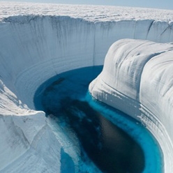 یک پهنه آب شیرین جاری در زیر یخ‌های قطب