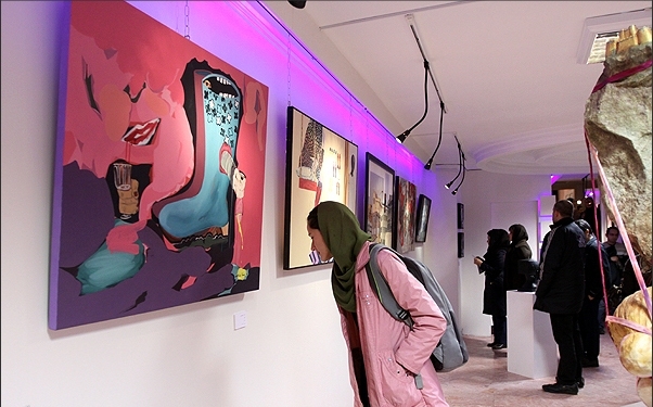 نمایشگاه آثار هنری