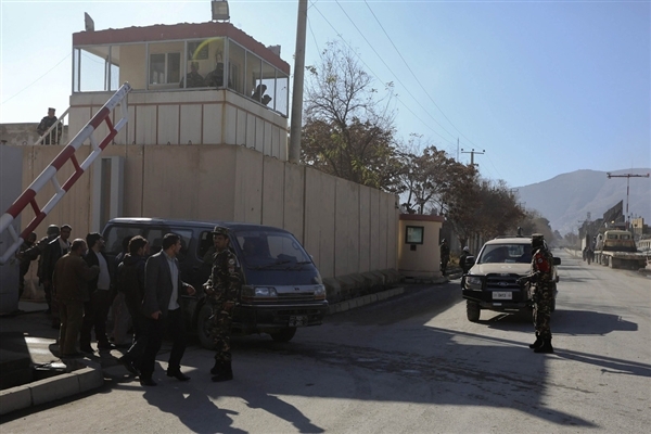 اصابت دو موشک به محوطه سفارت آمریکا در کابل