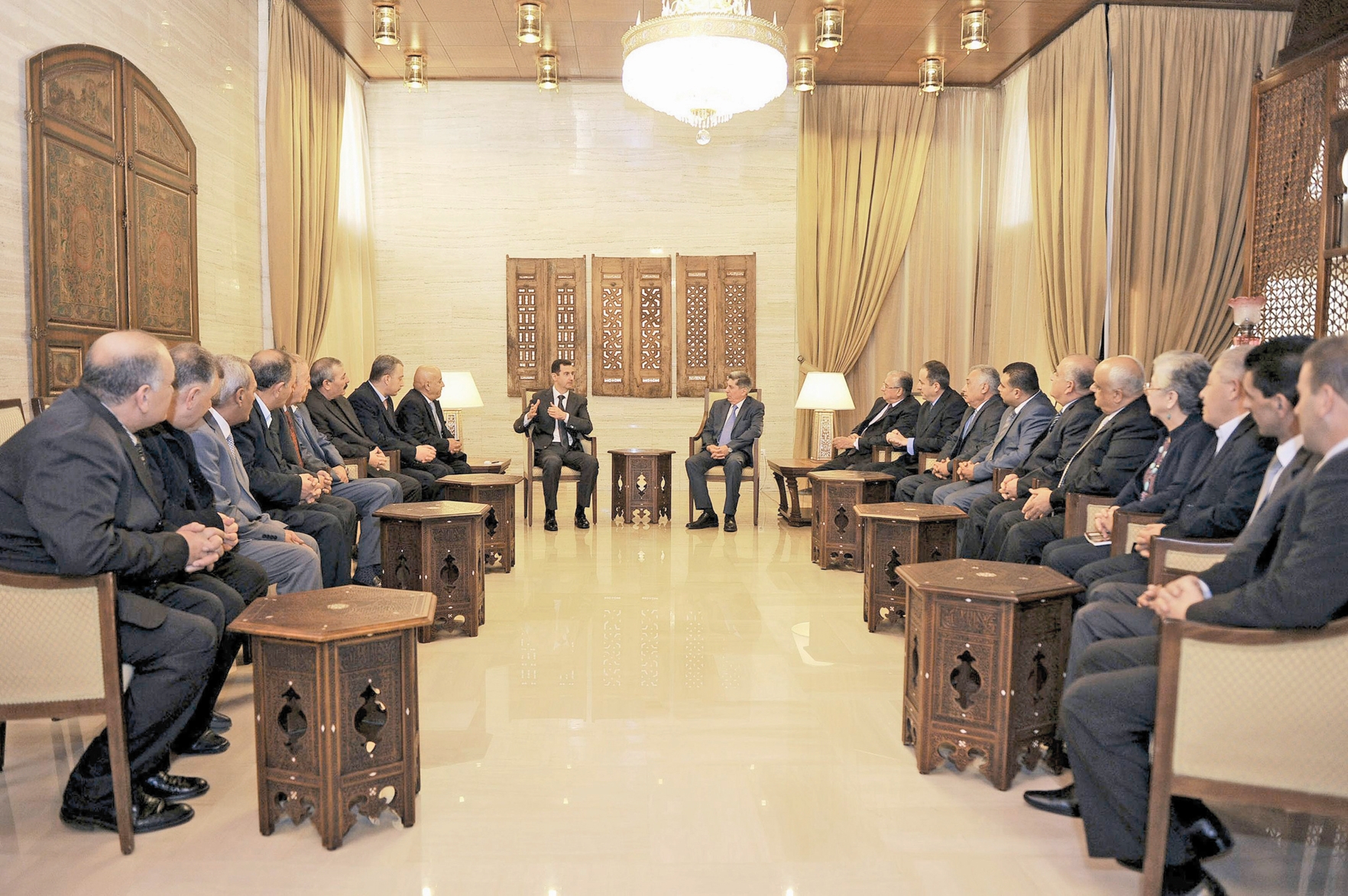 بشار اسد هفته گذشته در دیدار با هیأتی از پزشکان اردنی در قاهره  