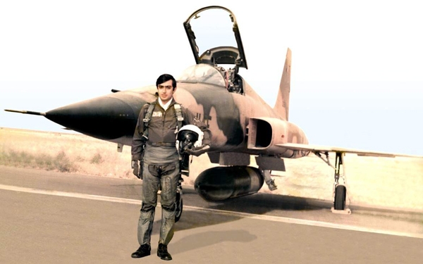 خلبانی که صدام دستور داد بدنش را دو تکه کنند
