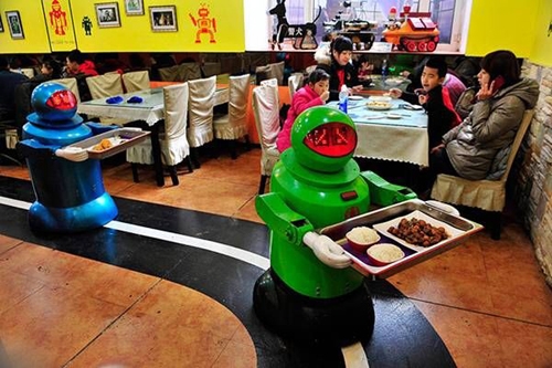 رستوران روباتیک