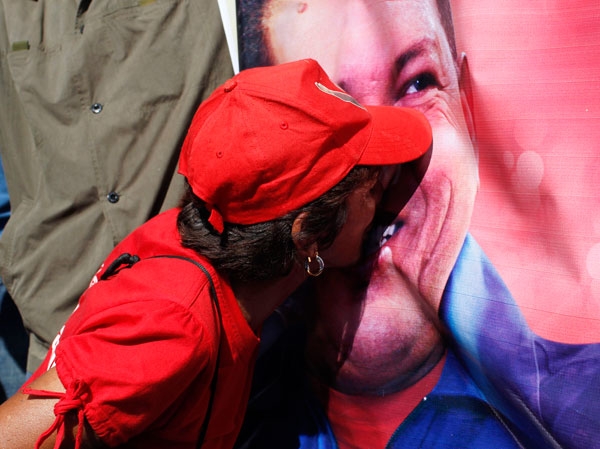 تصاویر؛ از اشک‌های احمدی نژاد تا گریه‌های کودکان ونزوئلایی