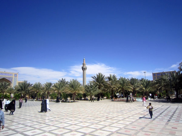 تصاویری از بارگاه حضرت حسین بن موسی الکاظم (ع) در شهر طبس