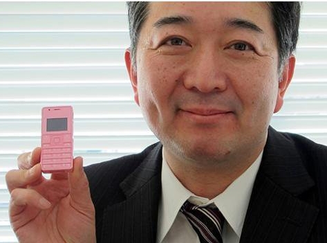 کوچکترین تلفن همراه جهان