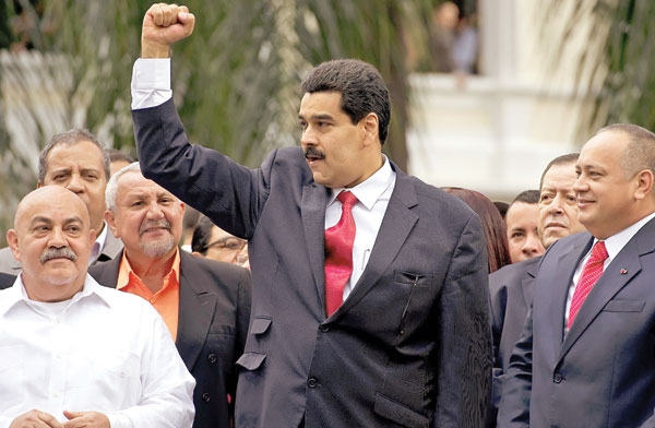 ونزوئلا با حلقه مردان چاوز در انتظار انتخابات