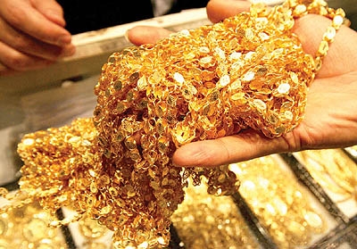 کاهش شدید قیمت طلا همچنان ادامه دارد 